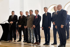 22-złote-medale-odznaczeni-pracownicy-Huta-Pokój-Profile