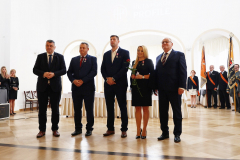 23-srebrne-medale-odznaczeni-pracownicy-Huta-Pokój-Profile